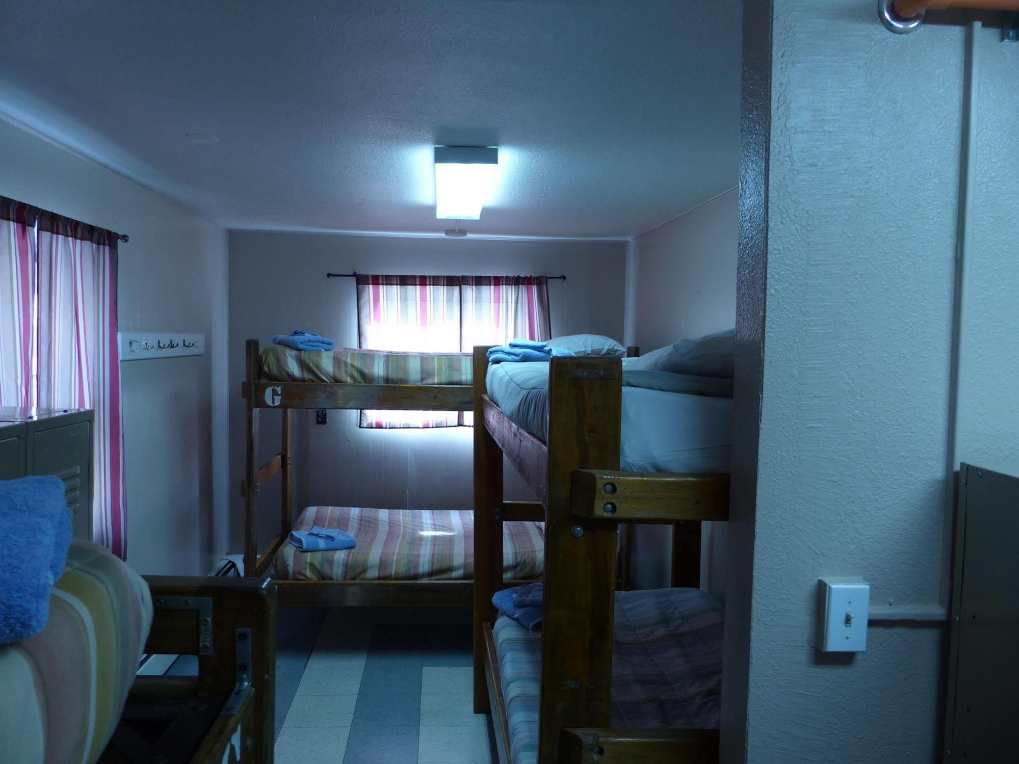 Bent Prop Inn & Hostel Of Alaska - Downtown Άνκορατζ Εξωτερικό φωτογραφία